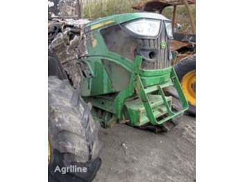 JOHN DEERE 6115R Traktor