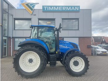 NEW HOLLAND T5 Traktor