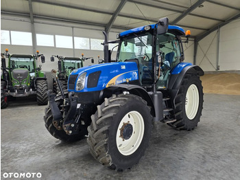 NEW HOLLAND T6000 Traktor