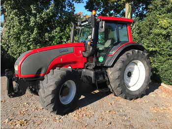 VALTRA T-series Traktor