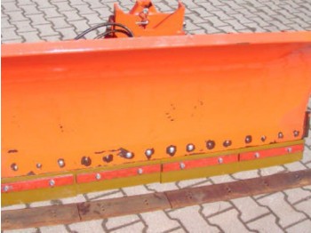 Kubota 1600 Schneepflug hydraulisch - Planierschild