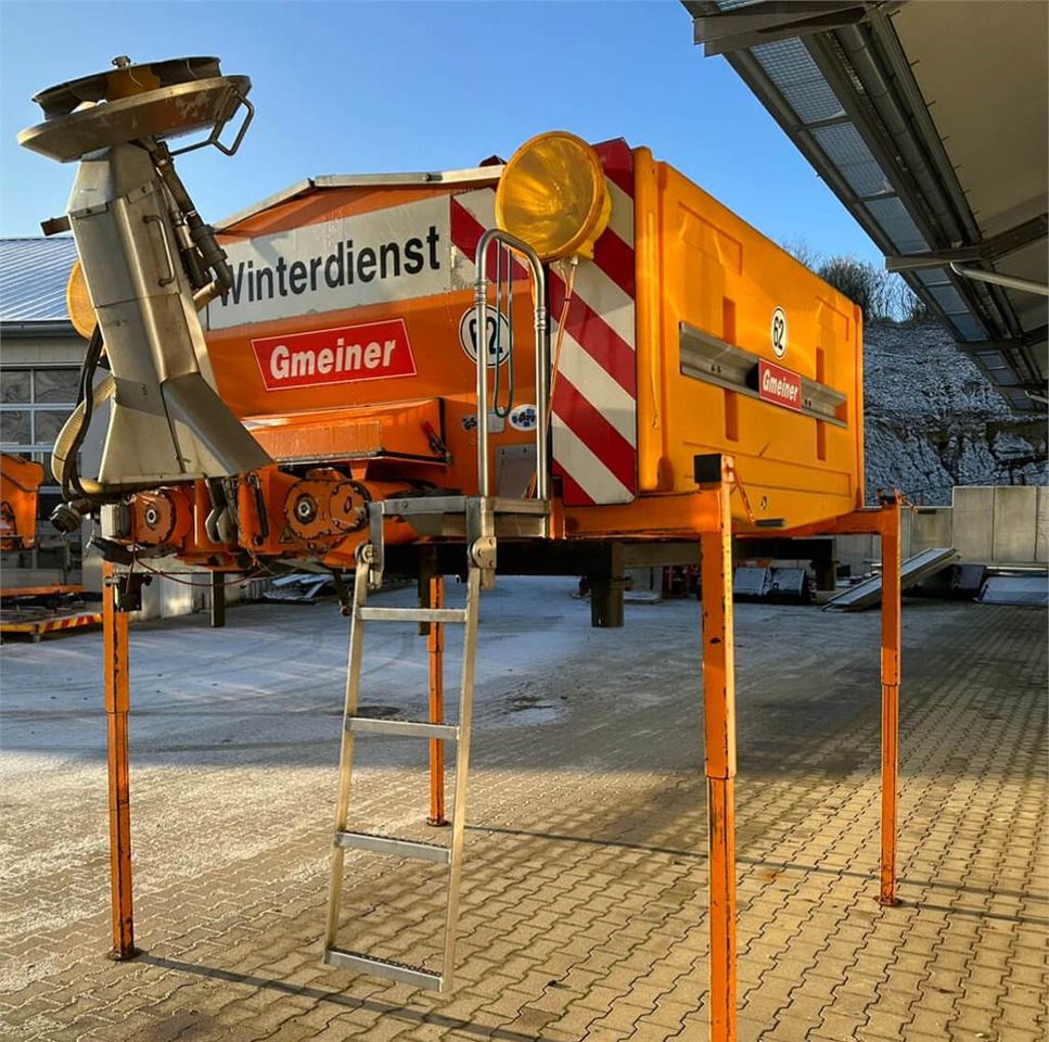 Salzstreuer für Kommunal-/ Sonderfahrzeug Unimog Salzstreuer Gmeiner 4000TCFS: das Bild 3