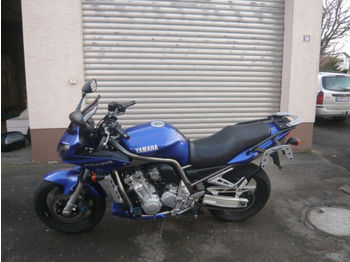 Yamaha Fazer RN06  - Motorrad
