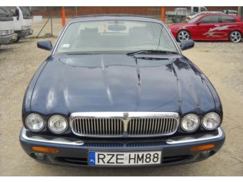 Jaguar XJ8  - PKW