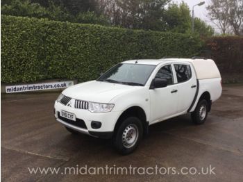 PKW MITSUBISHI L200