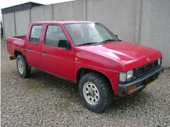 Nissan DOUBLE CAB 2.5 D - PKW