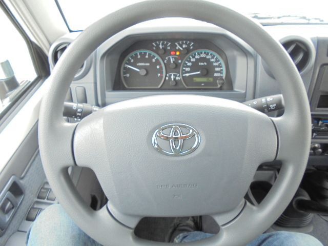 PKW neu kaufen Toyota Land Cruiser NEW UNUSED LX V6: das Bild 9