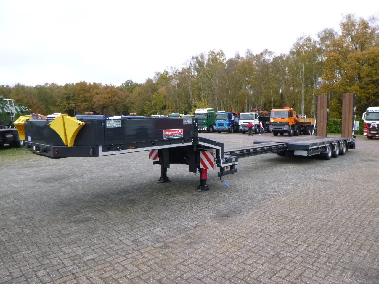 Tieflader Auflieger neu kaufen Langendorf 3-axle semi-lowbed trailer 48T ext. 13.5 m + ramps: das Bild 15