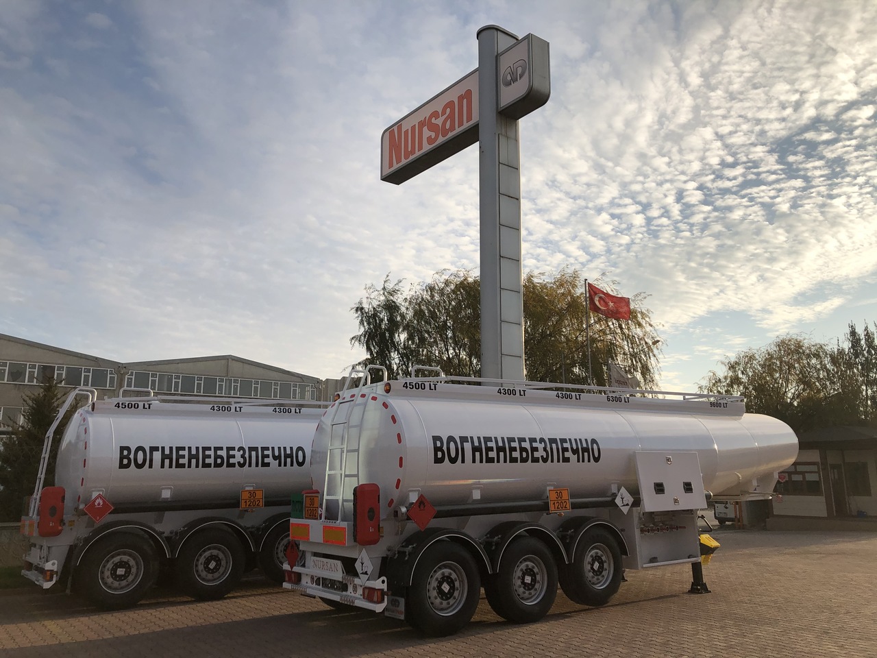 Tankauflieger Für die Beförderung von Kraftstoff neu kaufen NURSAN Steel Fuel Tanker: das Bild 12