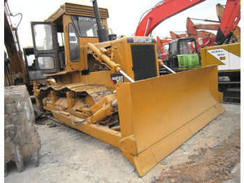 Bulldozer CATERPILLAR D8H: das Bild 1