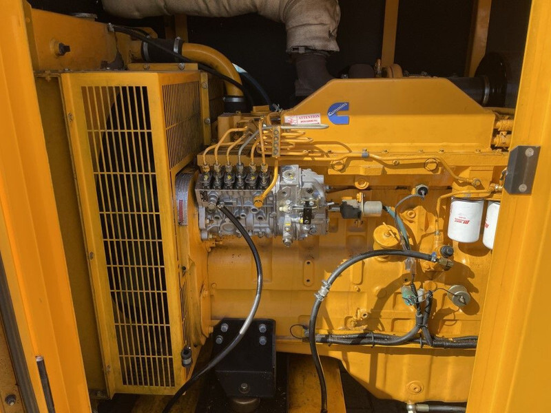 Stromgenerator SDMO Cummins Leroy Somer 150 kVA silent: das Bild 10