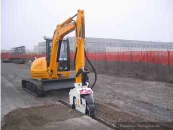 SIMEX Vibrations Graben- Radverdichter - Walzenzug für LKW: das Bild 4