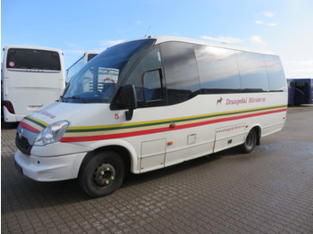 Kleinbus, Personentransporter IVECO 70C: das Bild 1
