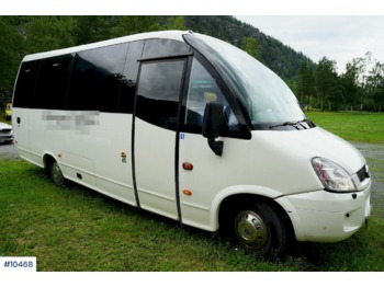 Kleinbus, Personentransporter Iveco Irisbuss: das Bild 1