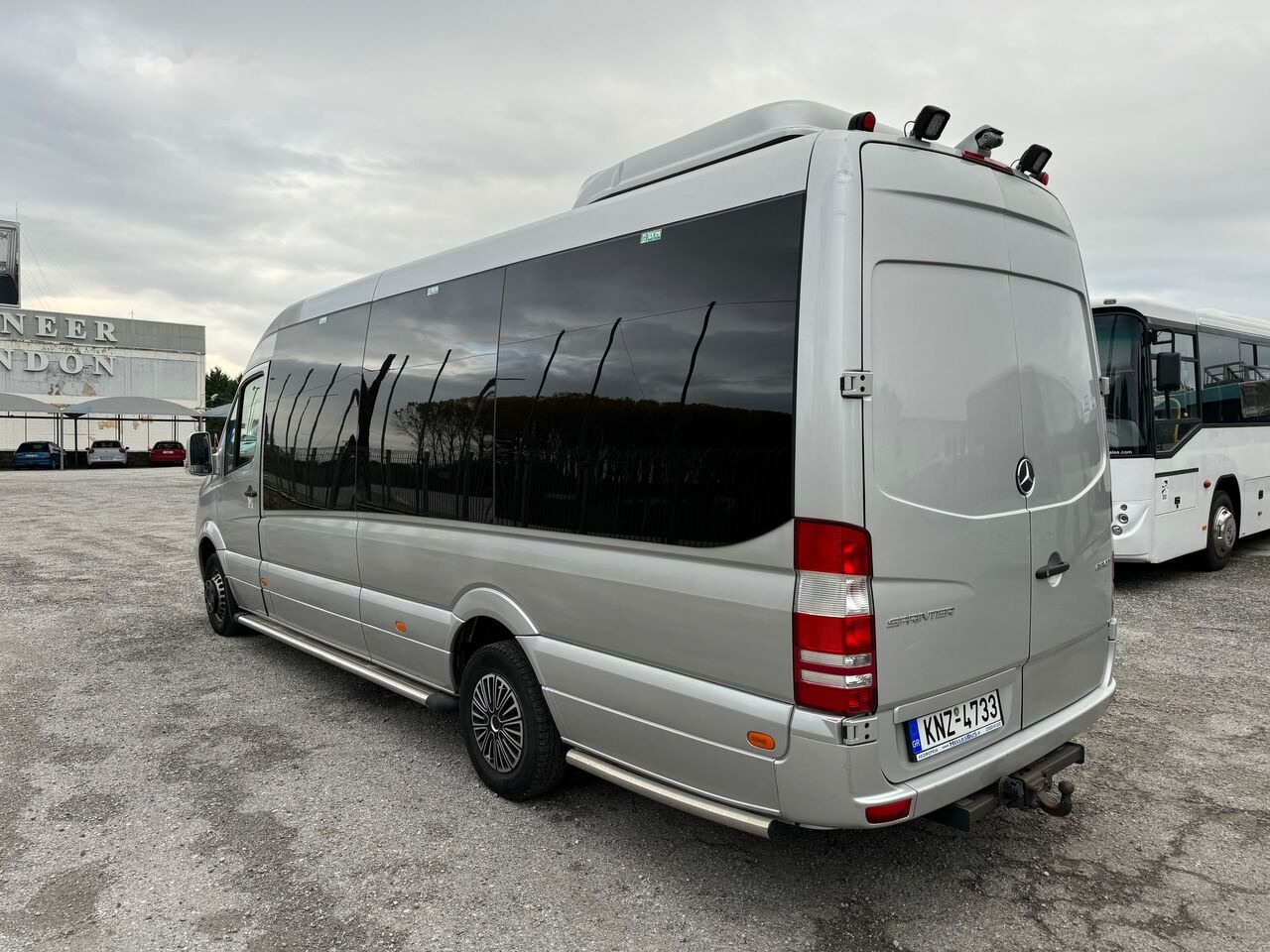 Kleinbus, Personentransporter Mercedes-Benz 519 CDI / 16+1+1 / RAMP: das Bild 4