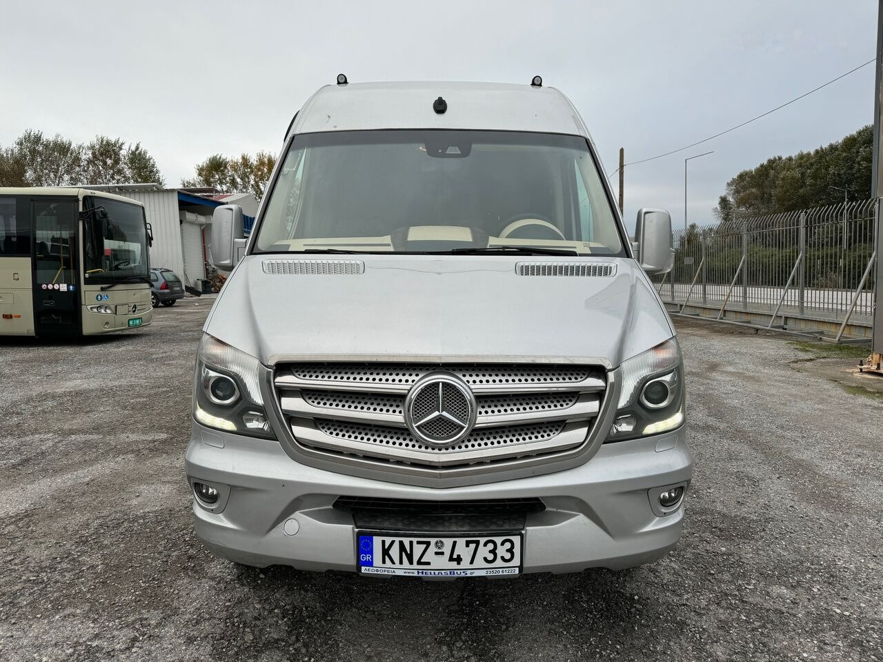Kleinbus, Personentransporter Mercedes-Benz 519 CDI / 16+1+1 / RAMP: das Bild 2