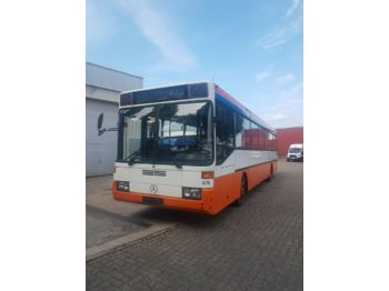 Überlandbus Mercedes-Benz O407: das Bild 1