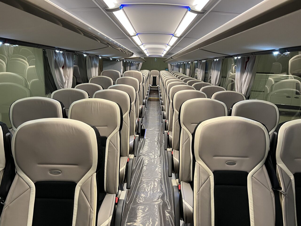 Neoplan Cityliner P15 Euro 6E V.I.P / Exclusive Class (Gräddfärgad skinnklädsel) – Leasing Neoplan Cityliner P15 Euro 6E V.I.P / Exclusive Class (Gräddfärgad skinnklädsel): das Bild 21