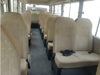 Toyota Coaster .... 30 places - Kleinbus, Personentransporter: das Bild 3