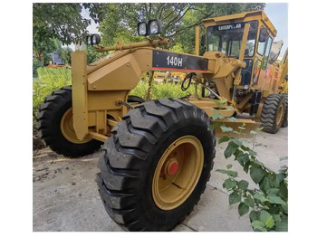 CATERPILLAR 140H Grader