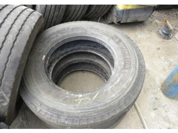  MICHELIN XZE2 285 /70 /19.5 - Felgen und Reifen