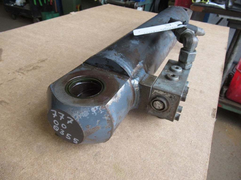 Hydraulikzylinder für Baumaschine Furukawa 1229-408-93 -: das Bild 3