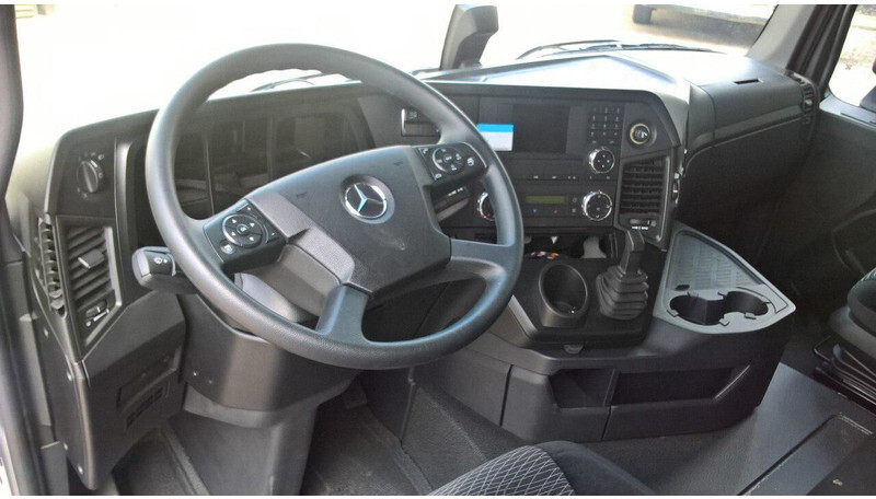 Fahrerhaus und Interieur für LKW Mercedes-Benz ACTROS AROCS 2300 mm MP4: das Bild 3