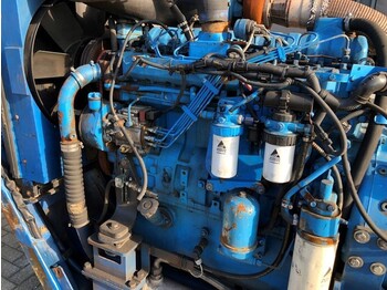 Motor Sisu Valmet Diesel 74.234 ETA 181 HP diesel enine with ZF gearbox: das Bild 4