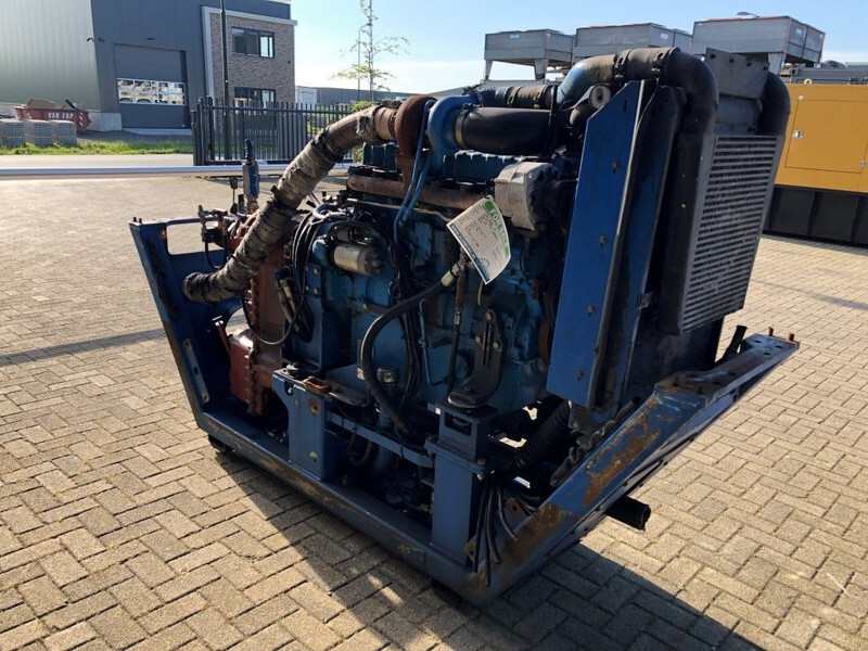 Motor Sisu Valmet Diesel 74.234 ETA 181 HP diesel enine with ZF gearbox: das Bild 12
