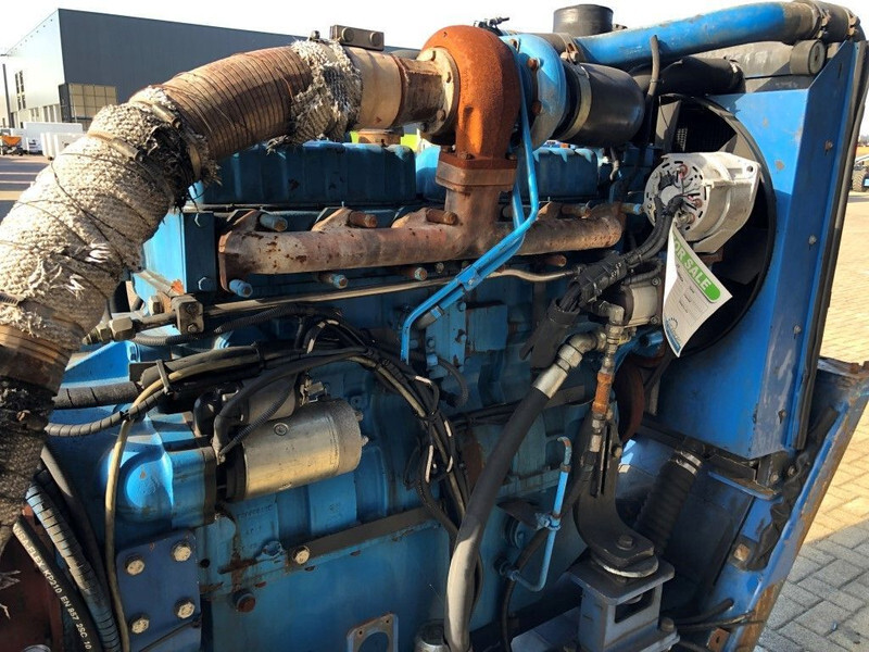 Motor Sisu Valmet Diesel 74.234 ETA 181 HP diesel enine with ZF gearbox: das Bild 17