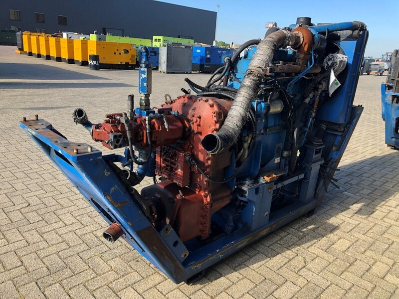 Motor Sisu Valmet Diesel 74.234 ETA 181 HP diesel enine with ZF gearbox: das Bild 13