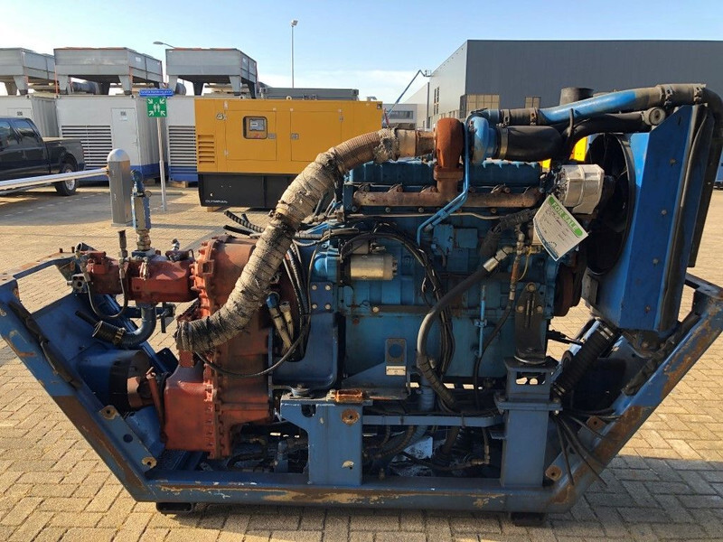 Motor Sisu Valmet Diesel 74.234 ETA 181 HP diesel enine with ZF gearbox: das Bild 16