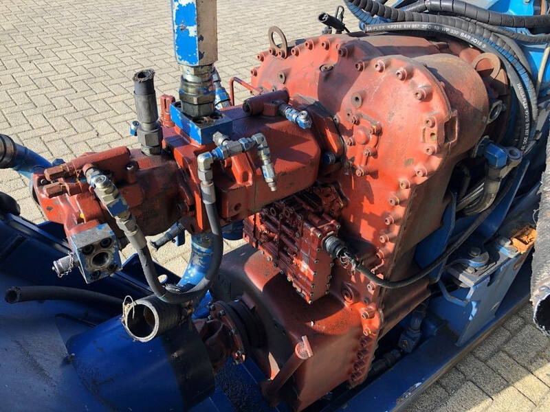 Motor Sisu Valmet Diesel 74.234 ETA 181 HP diesel enine with ZF gearbox: das Bild 15