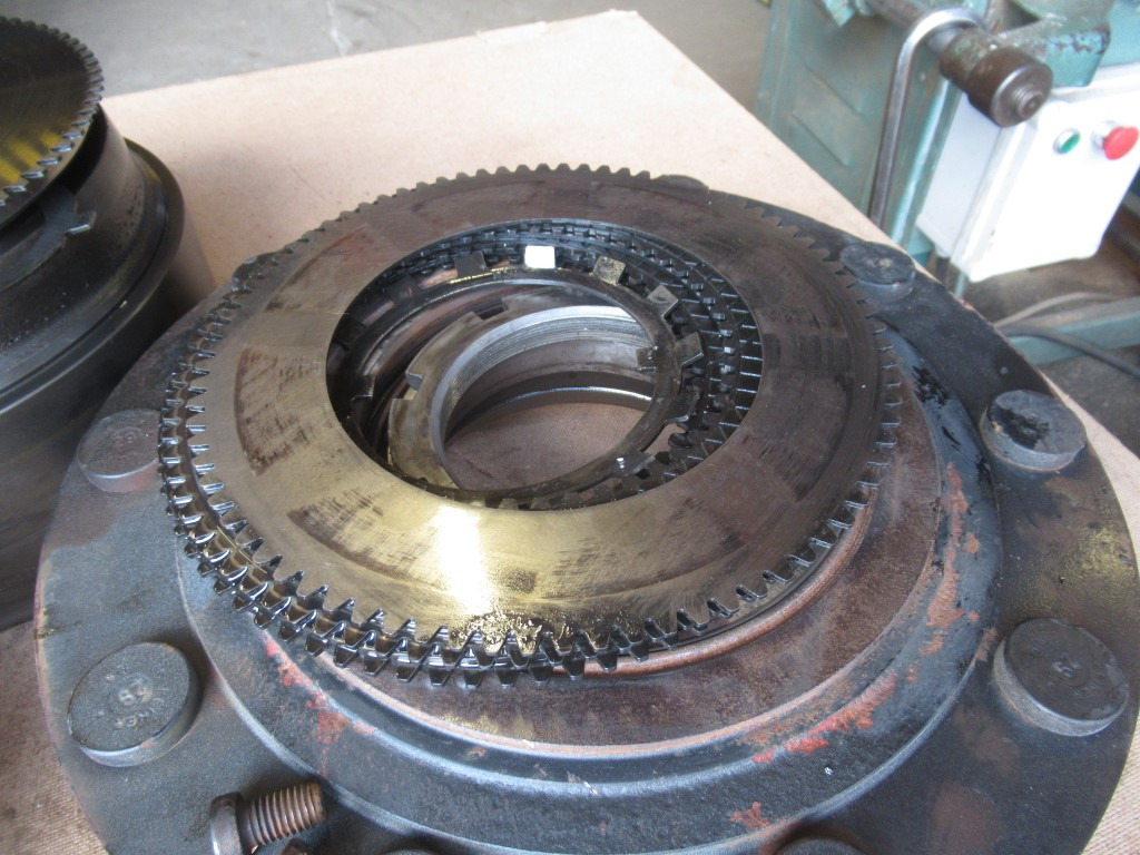 Achse und Teile für Baumaschine ZF AP-765/BK -: das Bild 2