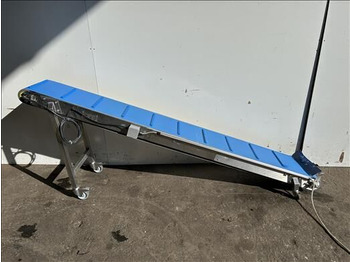  NNP Flighted elevator conveyor - Förderband