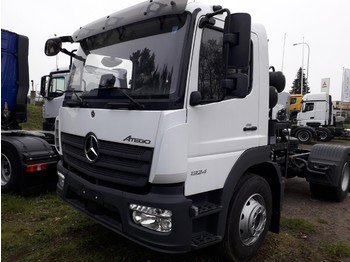 Kehrmaschine MERCEDES-BENZ Atego 1324 LKO chassis for the sweeper: das Bild 1