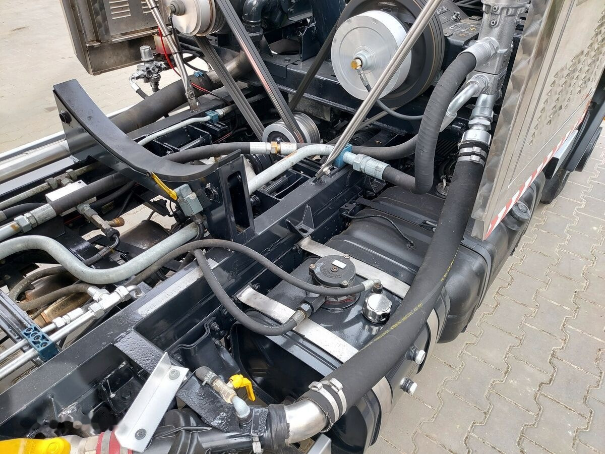 Saug-/ Spülfahrzeug Renault Maxity Cappellotto INOX Low garage hydro combi: das Bild 33