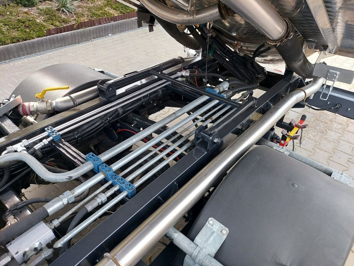 Saug-/ Spülfahrzeug Renault Maxity Cappellotto INOX Low garage hydro combi: das Bild 31