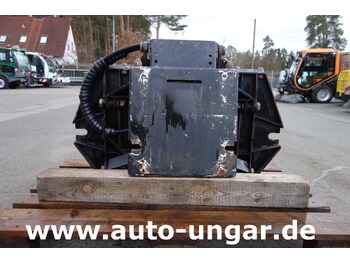 Kommunaltraktor Unimog Multicar Frontanbau Adapterplatte Frontkraftheber Unimog-Multicar: das Bild 3