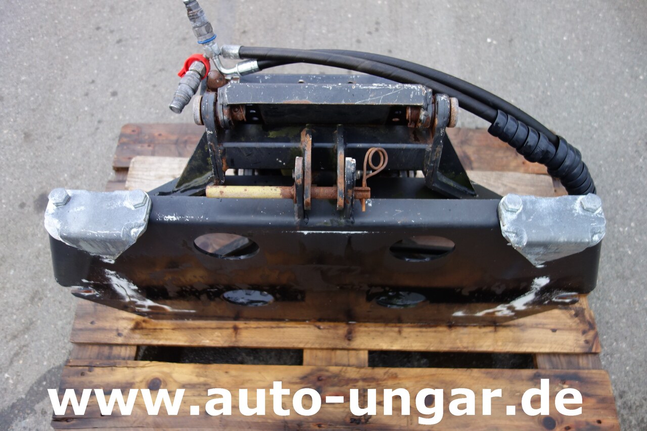 Kommunaltraktor Unimog Multicar Frontanbau Adapterplatte Frontkraftheber Unimog-Multicar: das Bild 9