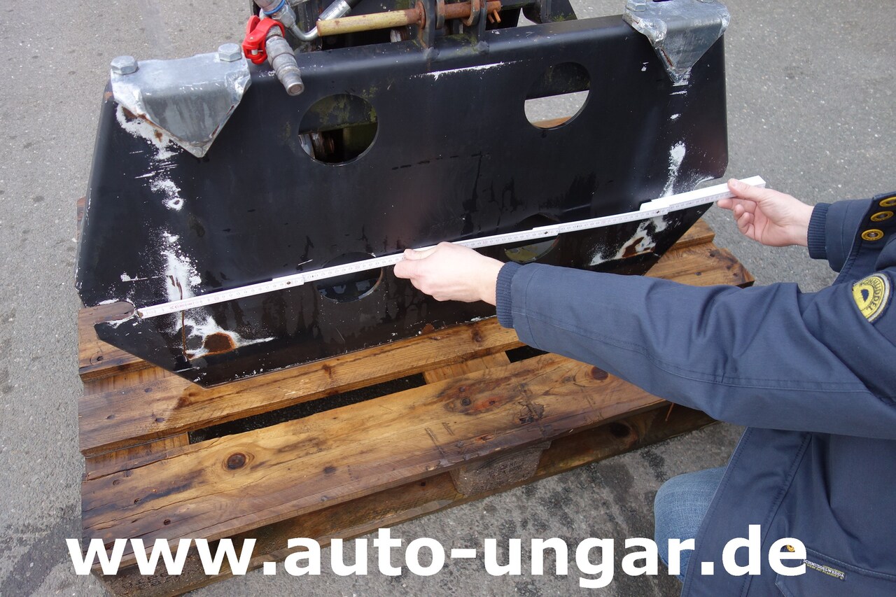 Kommunaltraktor Unimog Multicar Frontanbau Adapterplatte Frontkraftheber Unimog-Multicar: das Bild 17