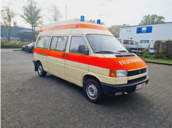 Krankenwagen Volkswagen T4 2.4 D: das Bild 1