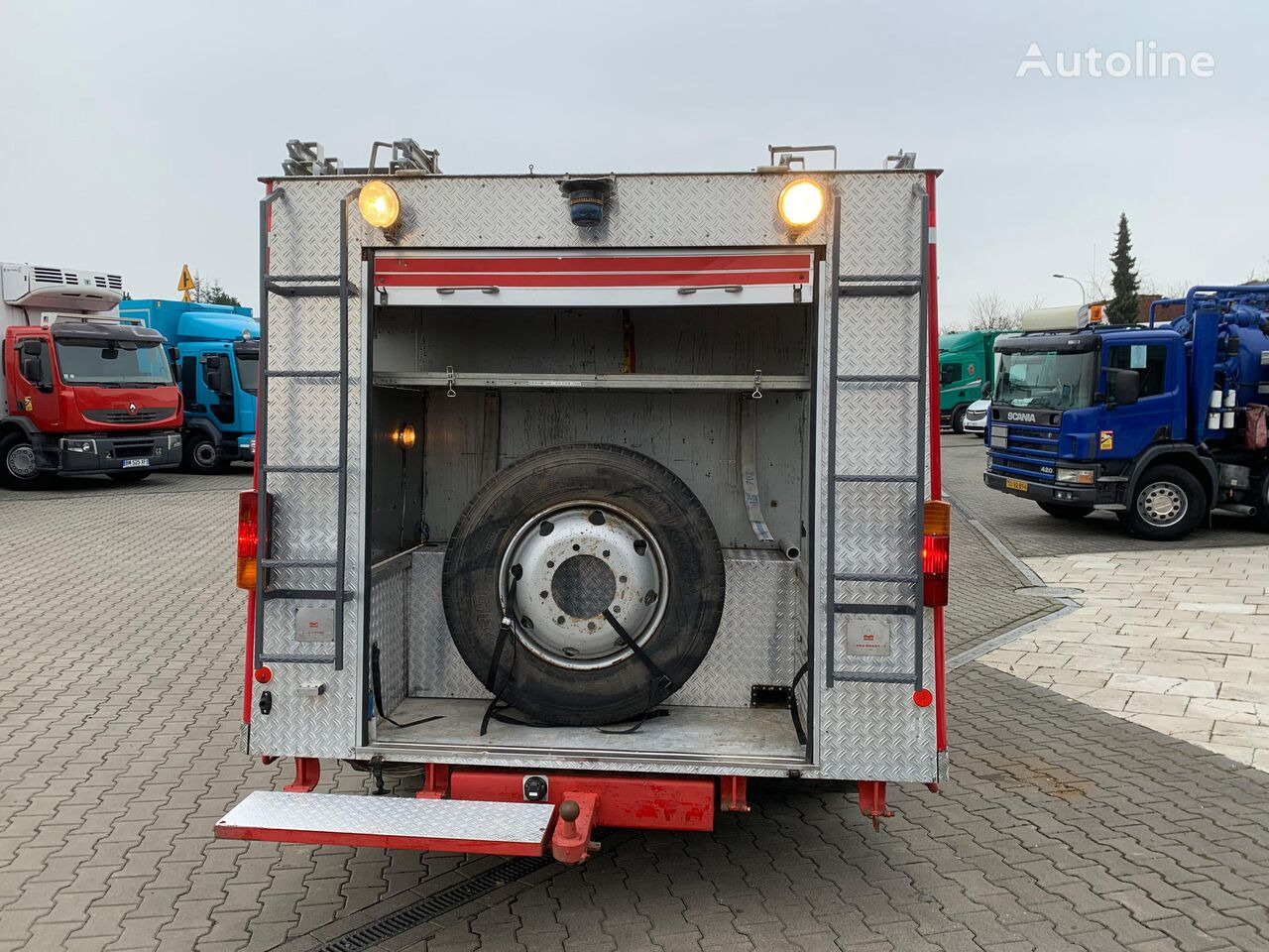 Feuerwehrfahrzeug Volvo F613 Turbo / 2000l/min pump / 1000l foam / GOOD CONDITION: das Bild 25