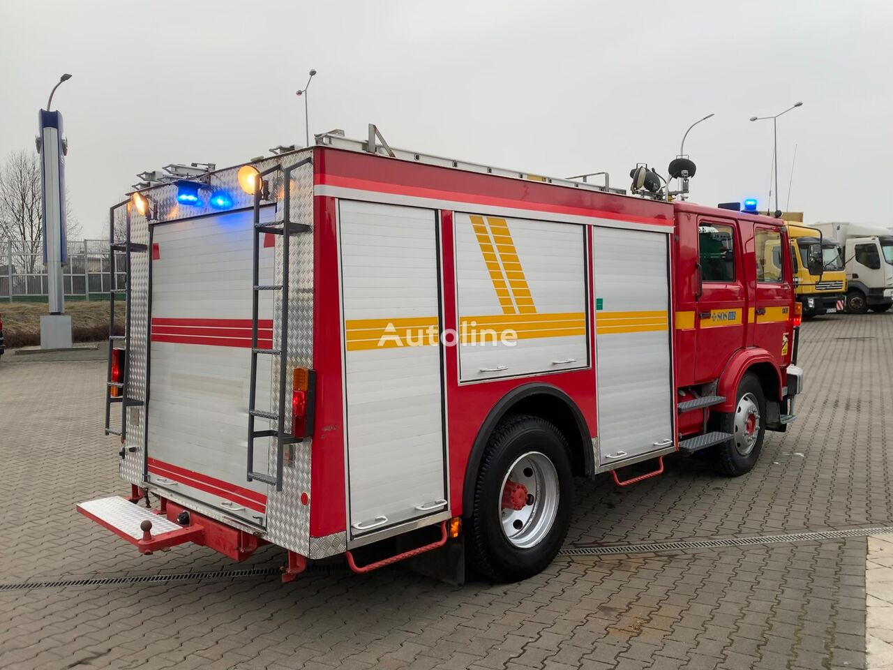Feuerwehrfahrzeug Volvo F613 Turbo / 2000l/min pump / 1000l foam / GOOD CONDITION: das Bild 6