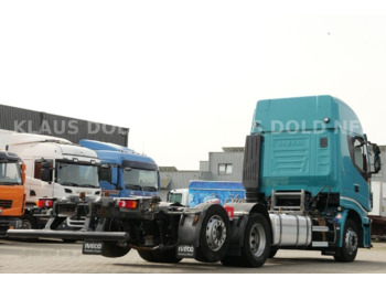 Containerwagen/ Wechselfahrgestell LKW IVECO Stralis 260S42 Container truck 6x2: das Bild 3