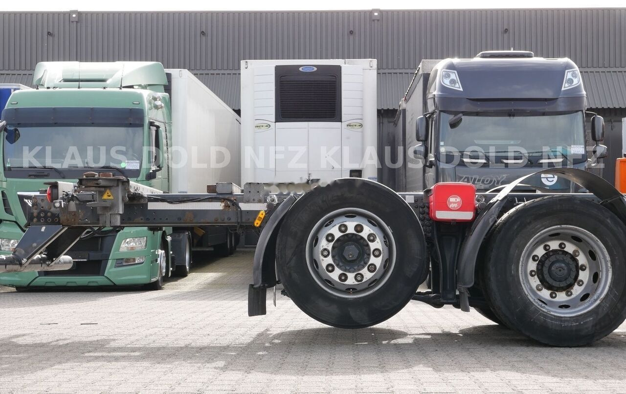 Containerwagen/ Wechselfahrgestell LKW IVECO Stralis 260S42 Container truck 6x2: das Bild 6