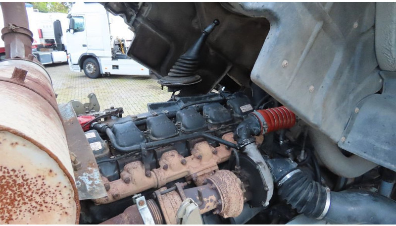 Kipper MAN 35.362 8x4 Euro 2, ZF manual gearbox, VERY clean: das Bild 19