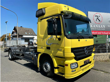 Containerwagen/ Wechselfahrgestell LKW Mercedes-Benz 1832 L Actros BDF Fahrschule 300Tm  !44/46/2541): das Bild 1