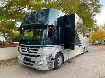 Tiertransporter LKW Mercedes-Benz Pferdetransporter: das Bild 1
