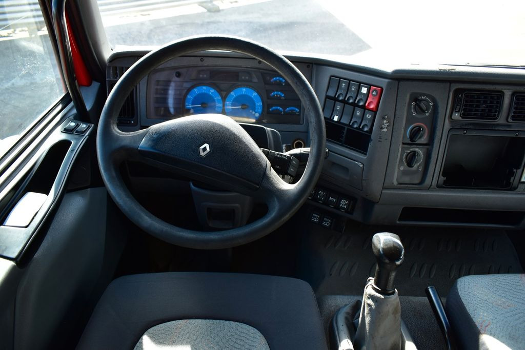 Renault MIDLUM 4x4 DOKA CAMPER OFF ROAD  – Leasing Renault MIDLUM 4x4 DOKA CAMPER OFF ROAD: das Bild 20